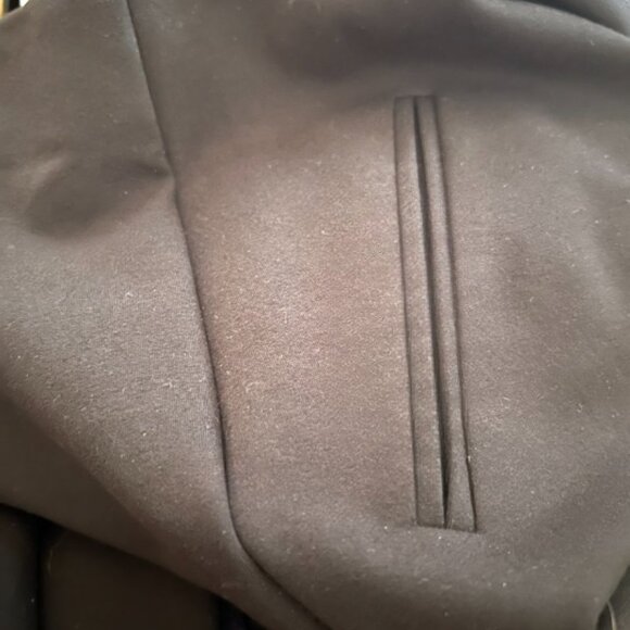 EUC Chicos Ponte Pull On Pants 8 Black Stretch Knit Elastic Waist Faux Pockets - Picture 11 of 11